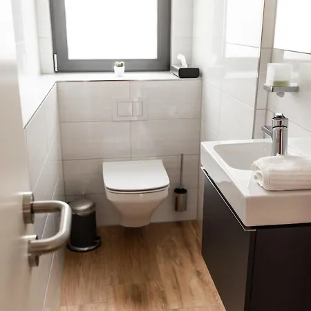 Проживание в семье Neckarwestheimer Neckarwestheim
