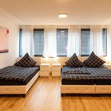 Проживание в семье Neckarwestheimer Neckarwestheim